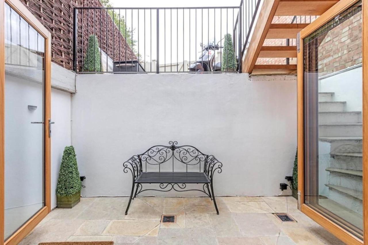 2 Bed Garden Flat With Air Con By Fulham Broadway Apartment